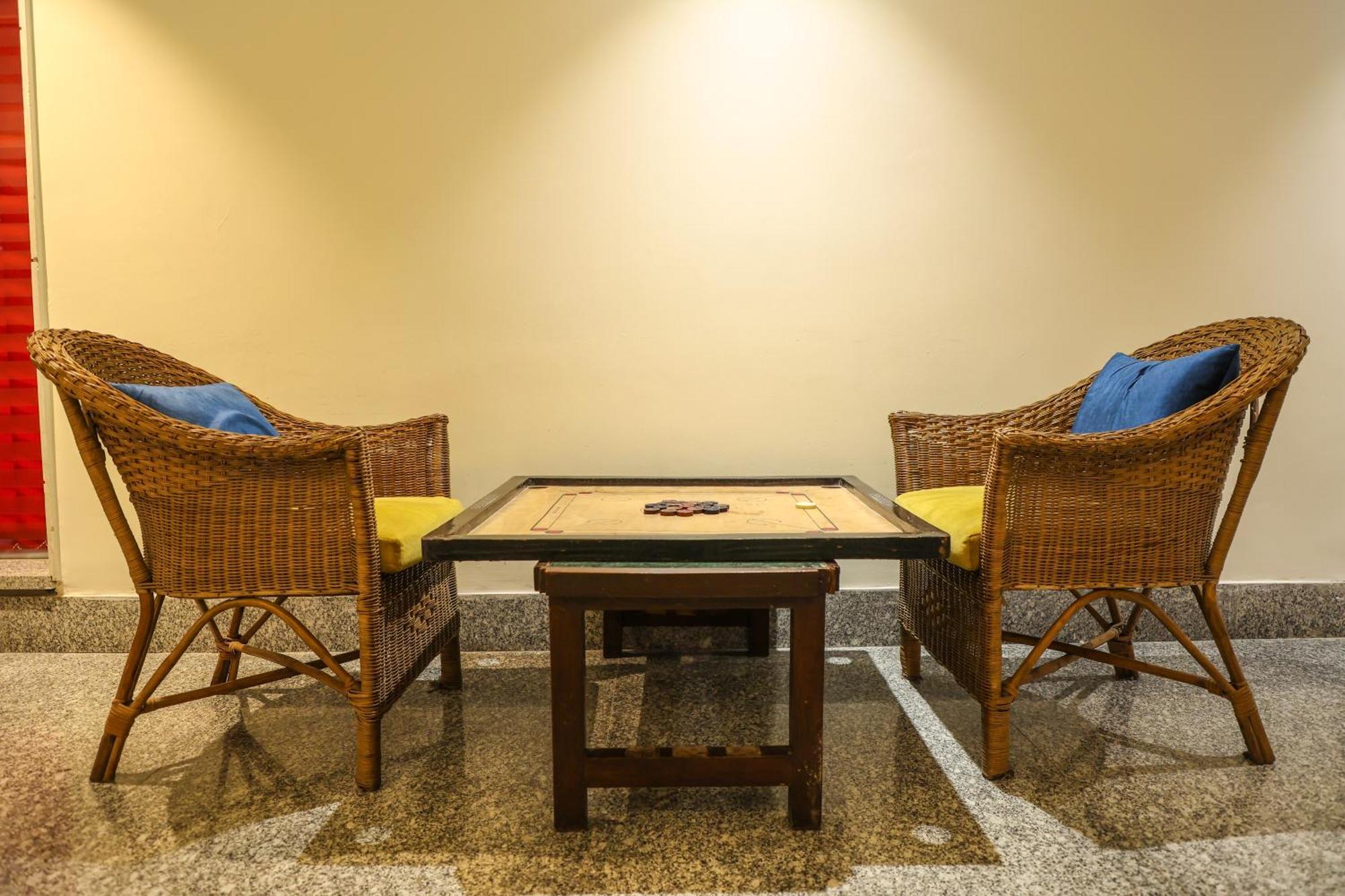 Ramada Plaza By Wyndham Lucknow Hotel Exterior photo
